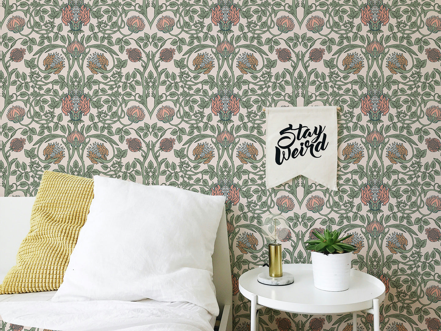Enchanted Vintage Flower Pattern Retro Wallpaper