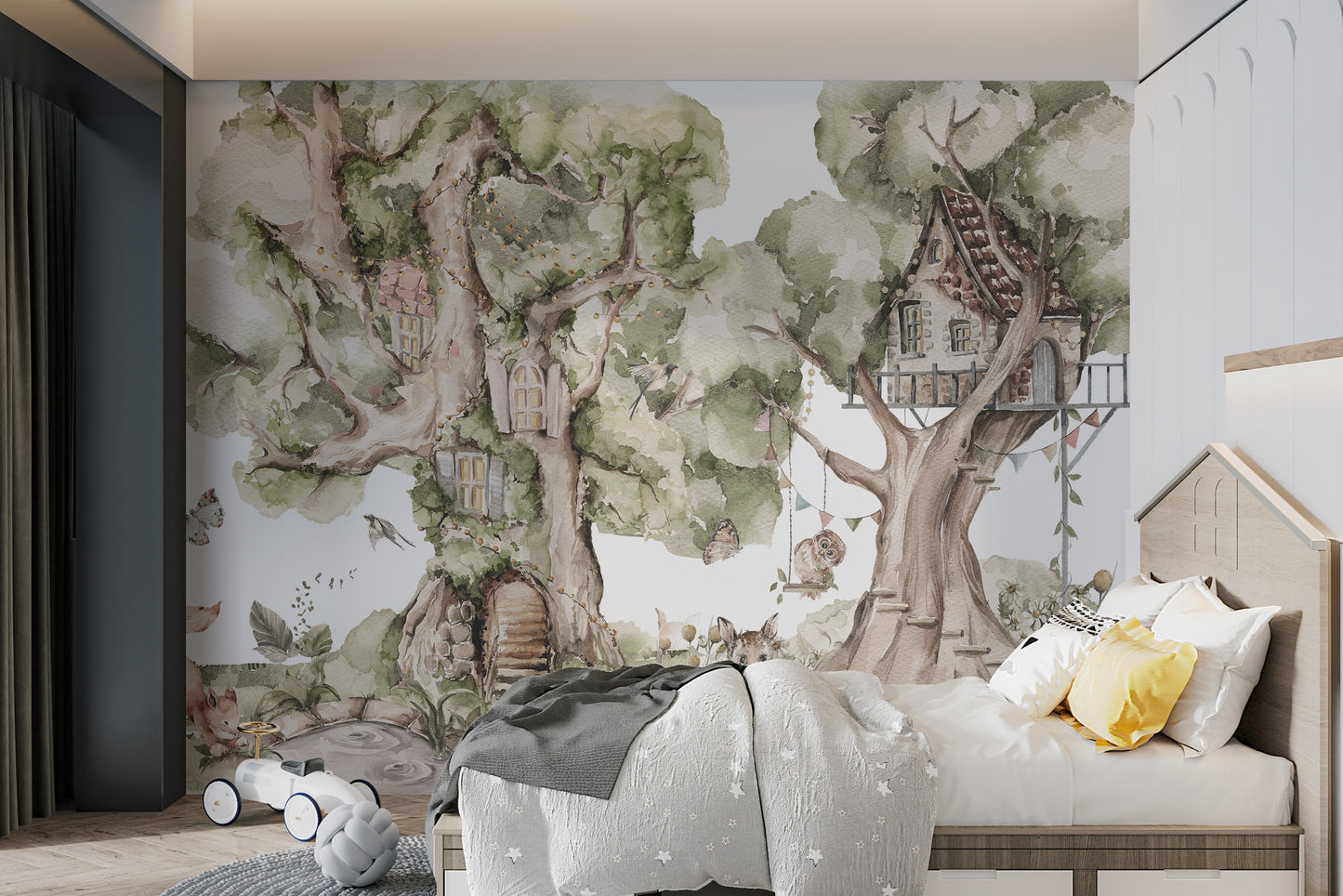 Treehouse wallpaper featuring squirrels, owls, and whimsical fairy-tale elements.