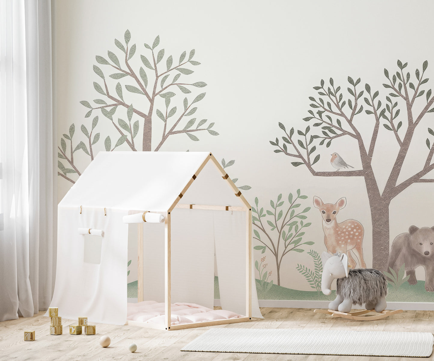 Wildlife-inspired woodland creatures mural design