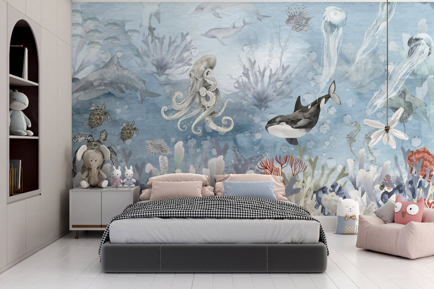 Aquarium style marine wallpaper with detailed coral patterns.