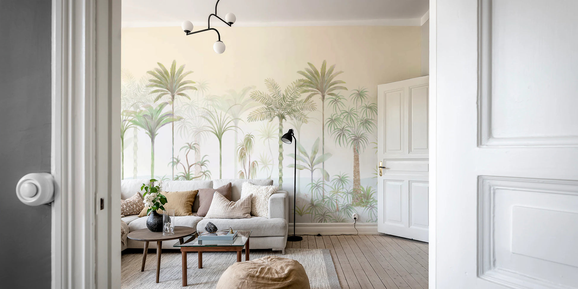 Botanical palm wall mural featuring varied tree heights and feathered painted edges on cream tone.