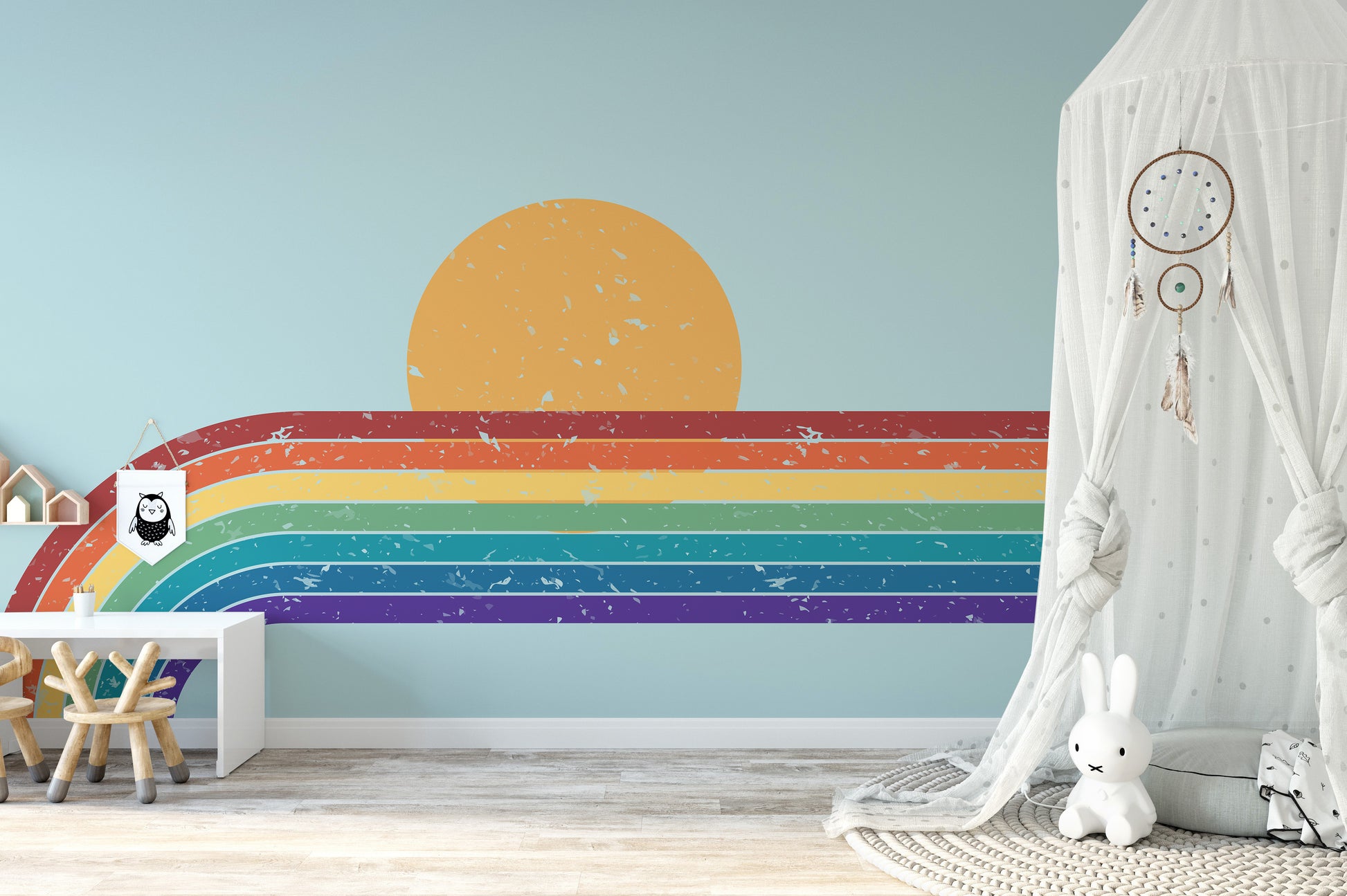 Bright and bold mural with sleek design
