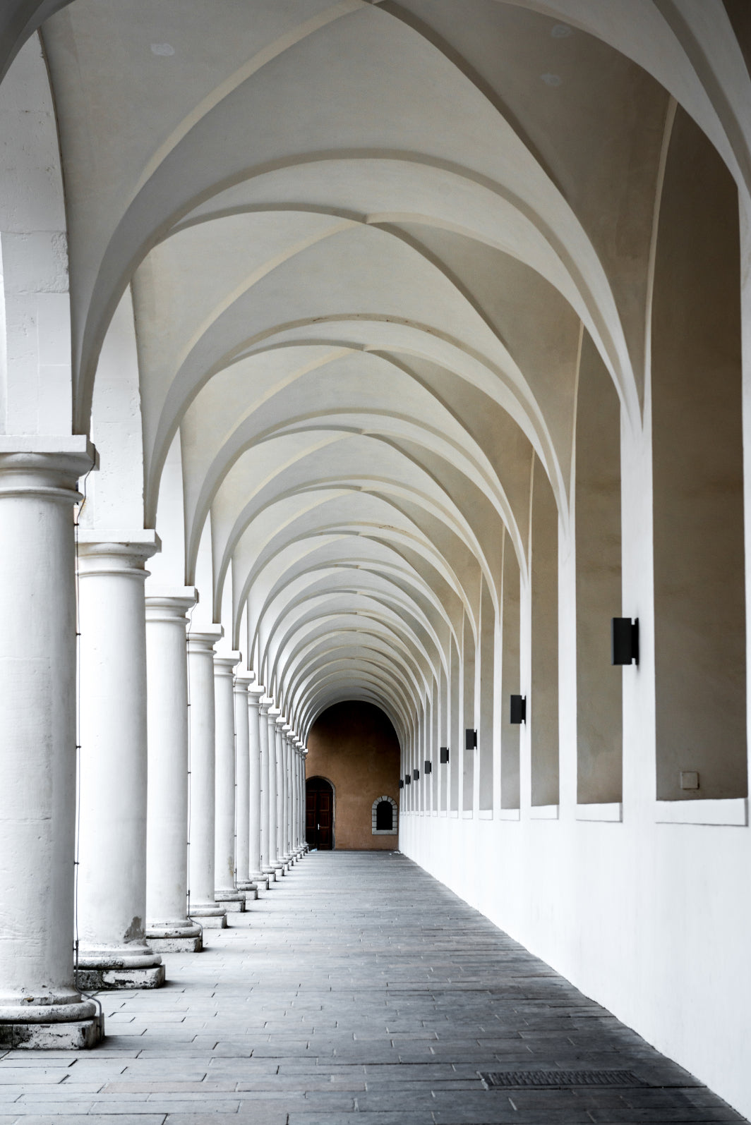 Architectural Arch Tunnel Wallpaper