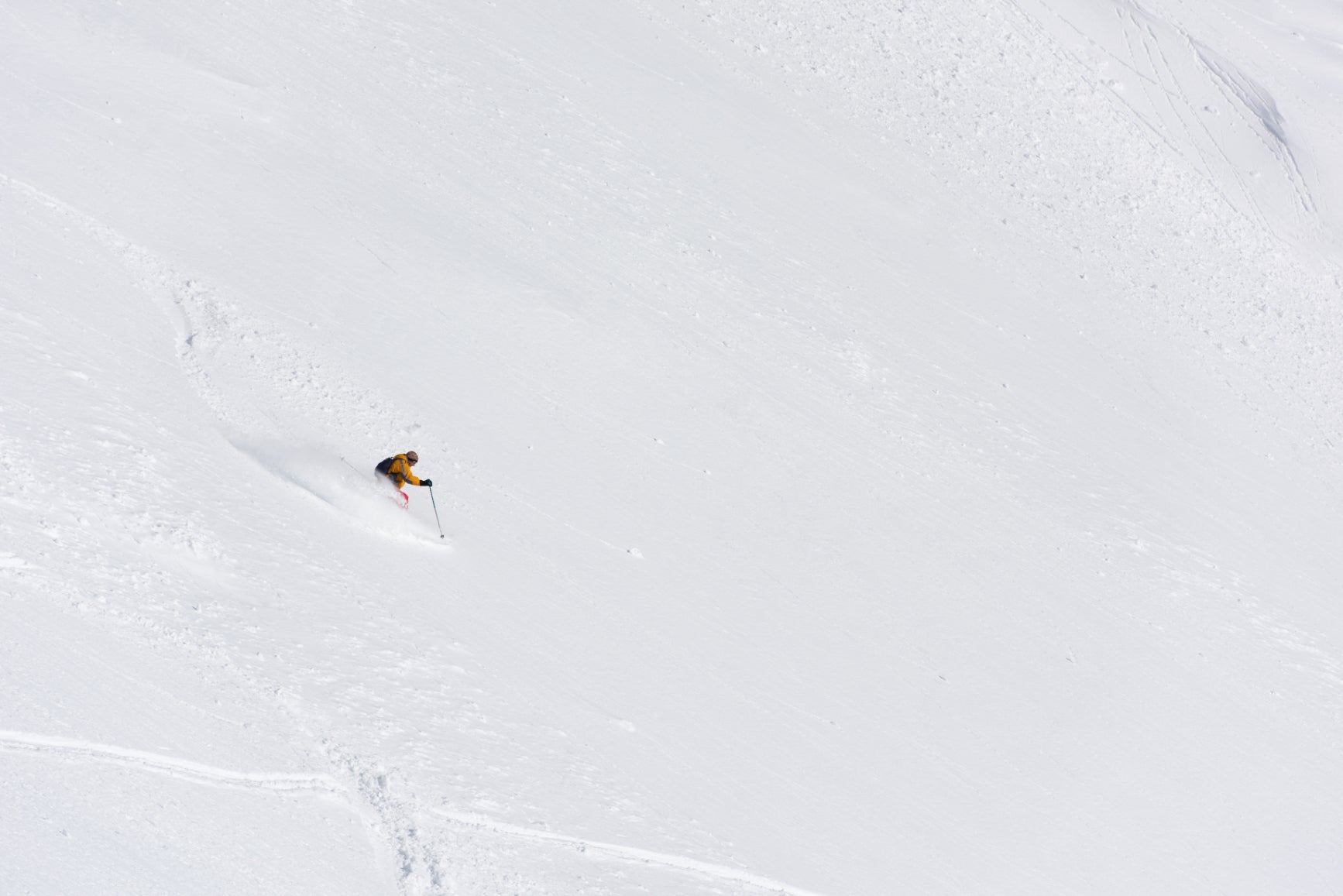 Minimalist Snowy Powder Ski Wallpaper