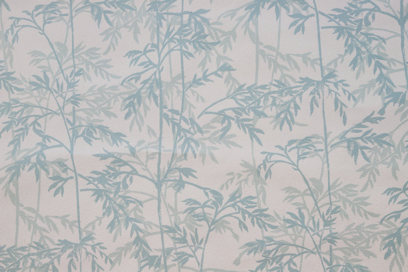 Elegant Blue Vine Wallpaper