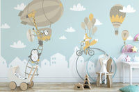 Safari-themed balloon wallpaper with animals
