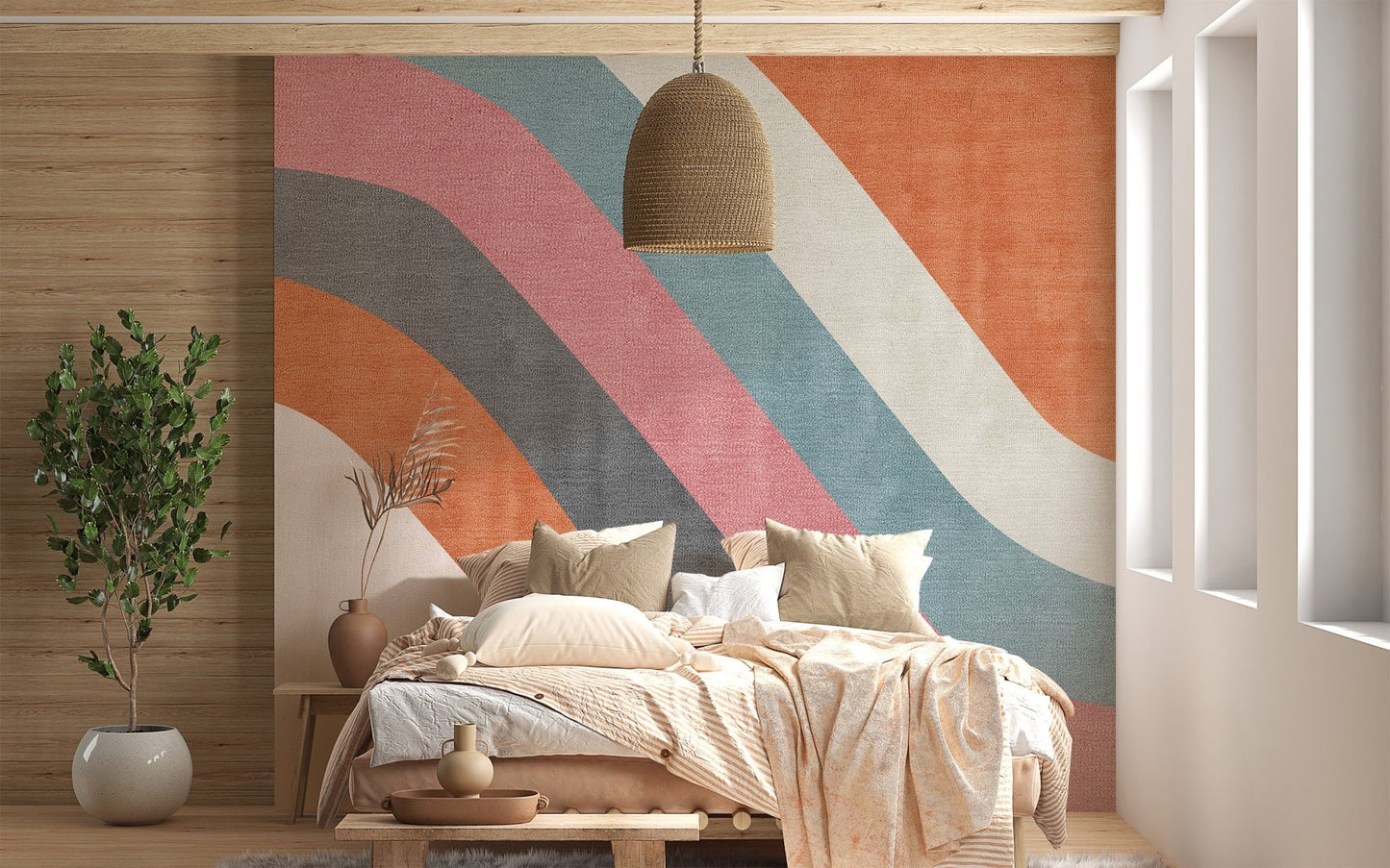 Stylish wave design adds elegant flair
