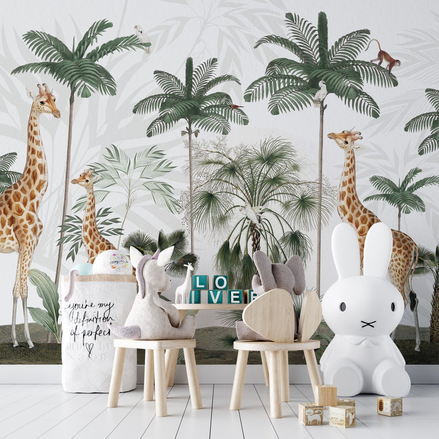 Gracious Giraffes wallpaper for walls - Wallanza