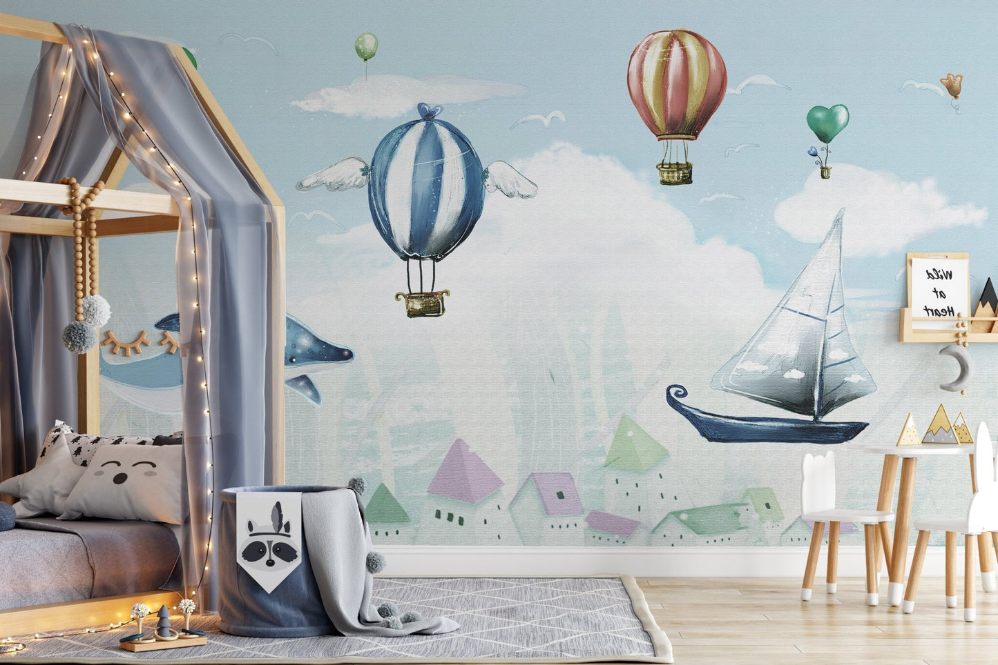 Sky blue mural with green and red balloons for bedroom walls.