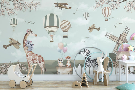 Kids woodland animals wallpaper with giraffe and hot air balloons.