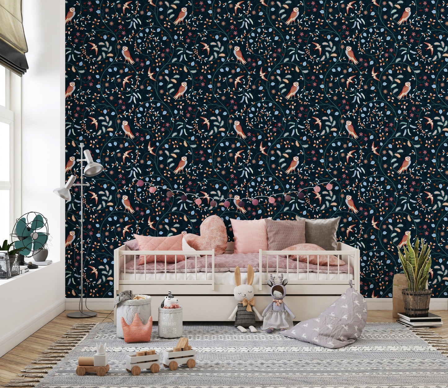 Elegant wallpaper with owls and botanical details
