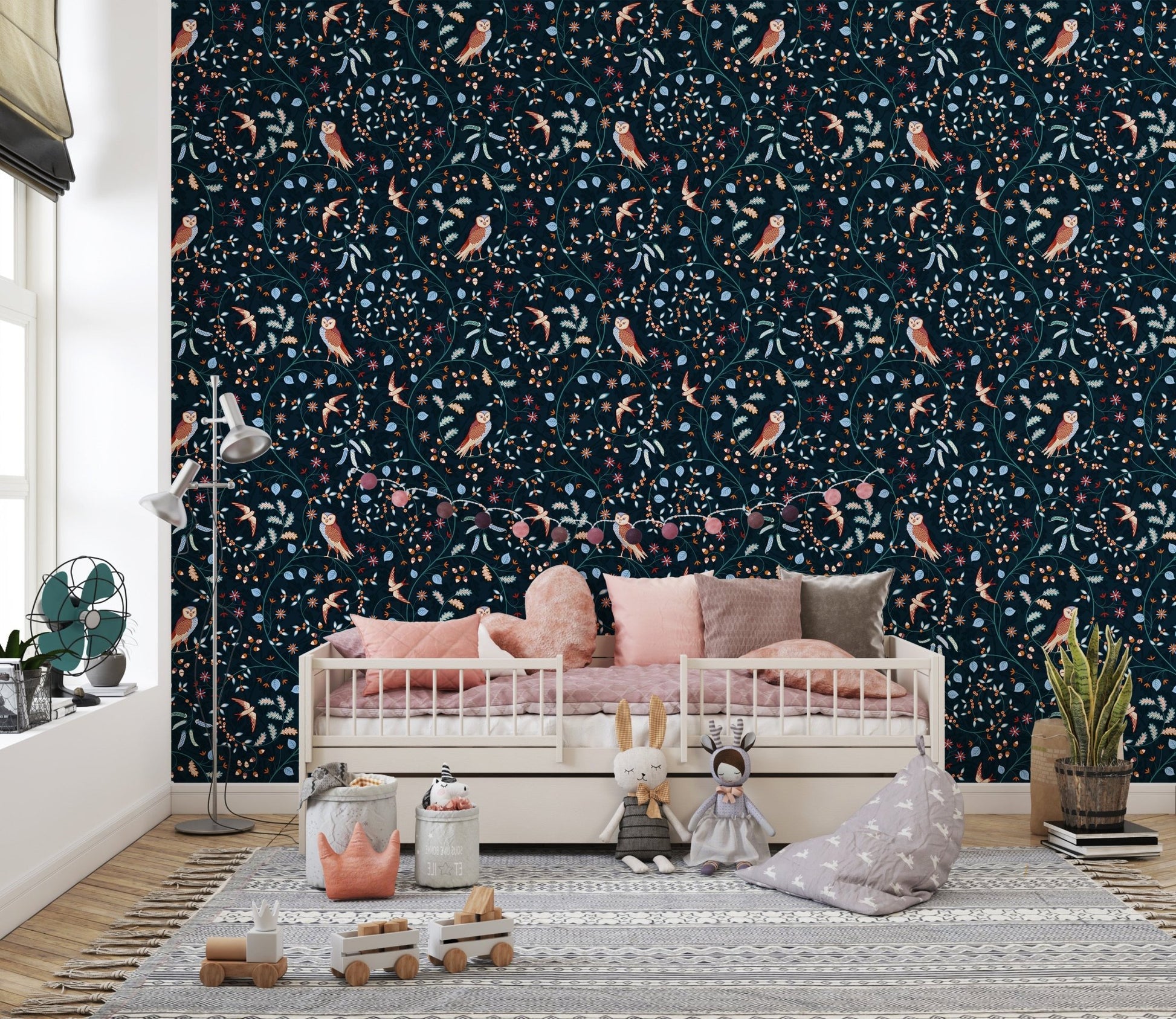 Elegant wallpaper with owls and botanical details
