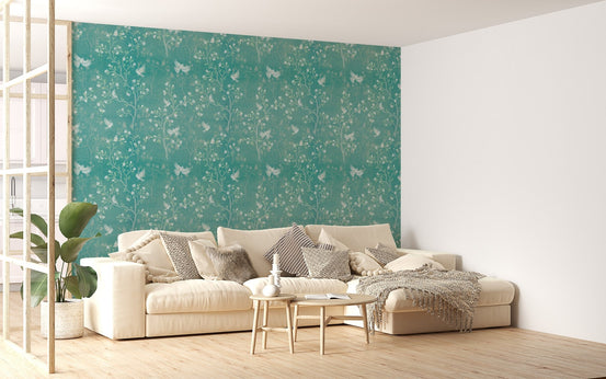A peaceful wallpaper with an elegant Chinoiserie design in living room.

